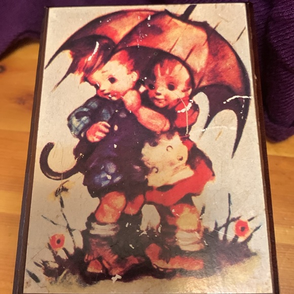 Vintage Hummel music box, “rain drops” 🎶, EUC - Picture 11 of 11